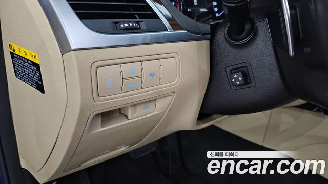 Hyundai Genesis 2016 — фото 18