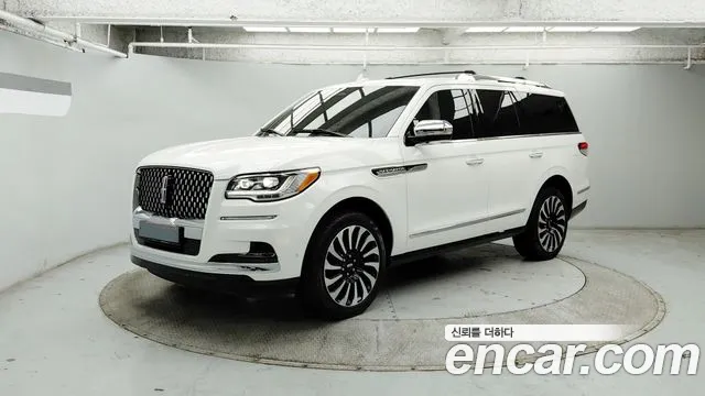 Lincoln Navigator 2023 — фото 1