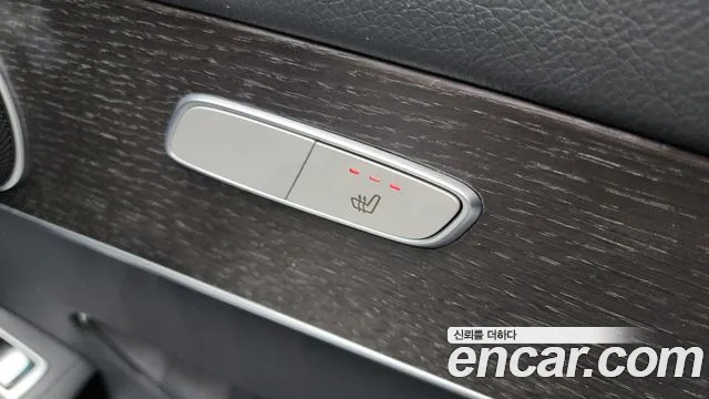 Mercedes-Benz GLC-Class 2020 — фото 19