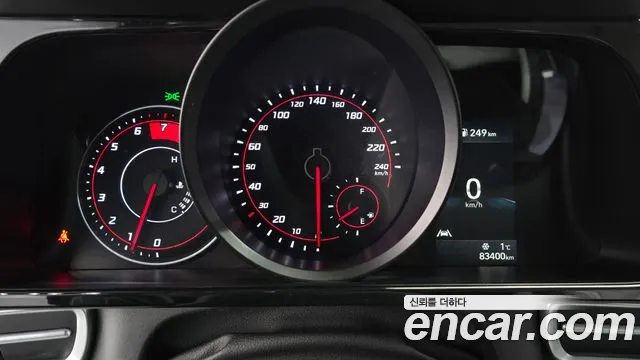 Hyundai AVANTE 2023 — фото 8