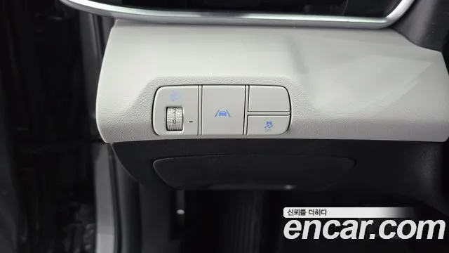 Hyundai AVANTE 2023 — фото 18