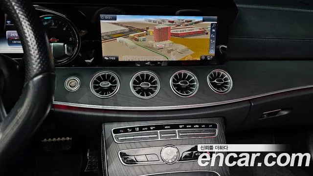 Mercedes-Benz E-Class 2018 — фото 14