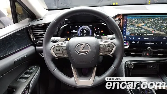 Lexus NX 2022 — фото 13