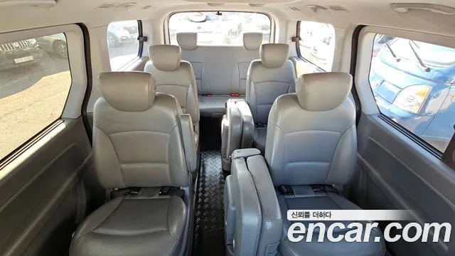 Hyundai Starex 2018 — фото 20