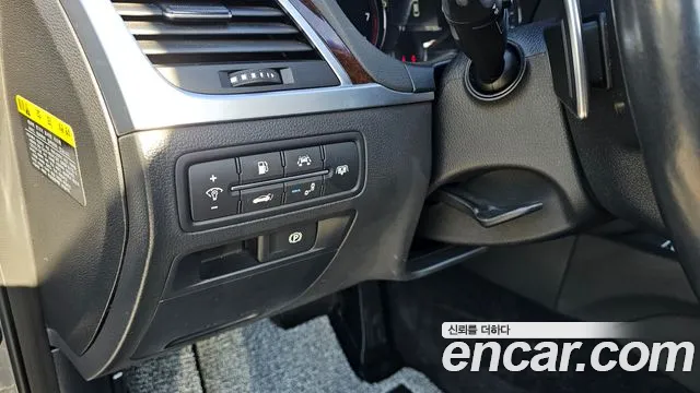 Hyundai Genesis 2016 — фото 14