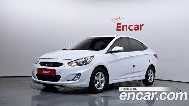 Hyundai Accent 2012 — фото 1