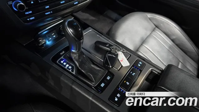 Hyundai Genesis 2016 — фото 9