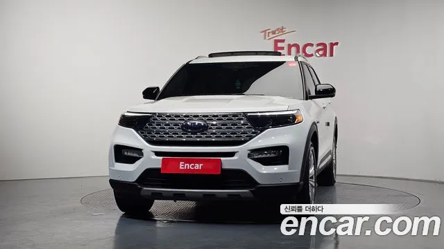 Ford Explorer 2022 — фото 3
