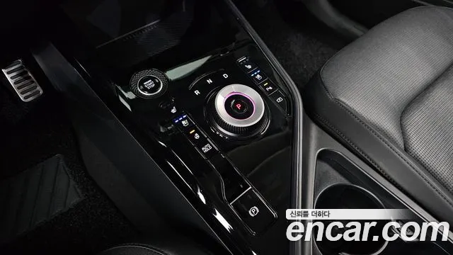 Kia Niro 2023 — фото 9