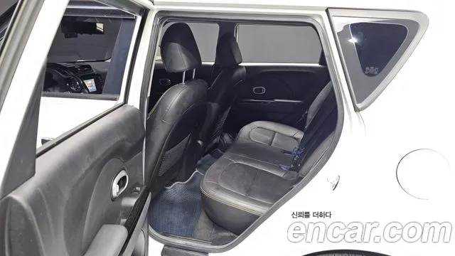 Kia Soul 2015 — фото 11