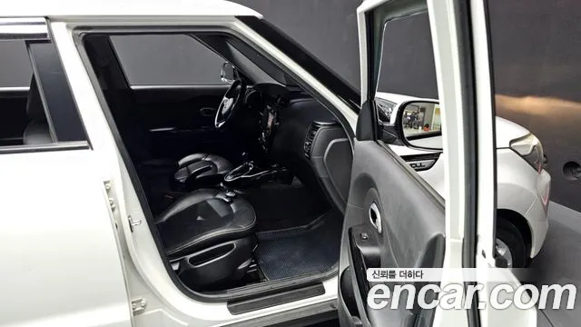 Kia Soul 2015 — фото 12