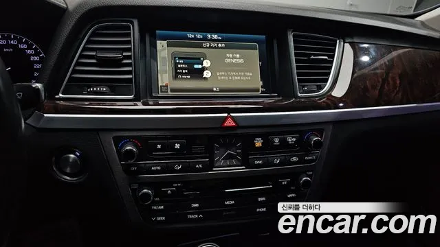 Hyundai Genesis 2016 — фото 14
