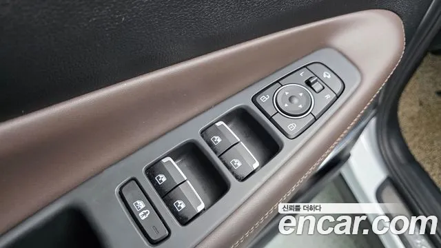 Hyundai Santafe 2021 — фото 12