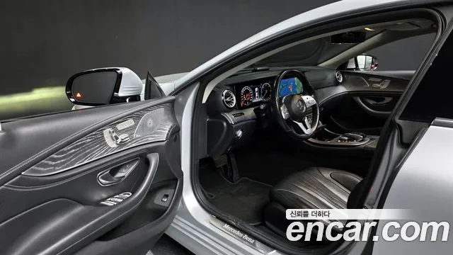 Mercedes-Benz CLS-Class 2019 — фото 10