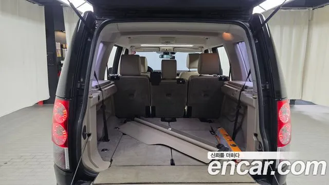 Land Rover Discovery 2013 — фото 20