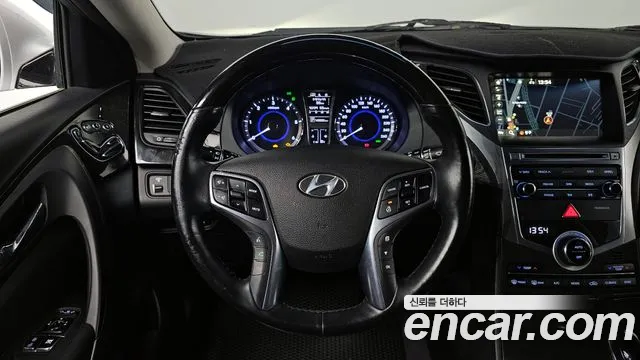 Hyundai Grandeur 2016 — фото 13