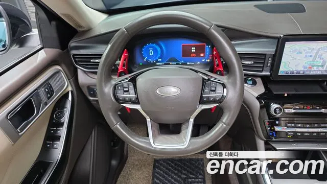 Ford Explorer 2021 — фото 13