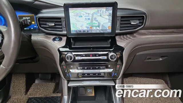 Ford Explorer 2021 — фото 15