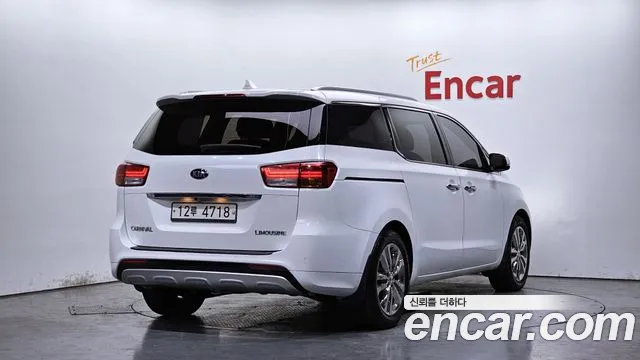 Kia Canival 2018 — фото 2