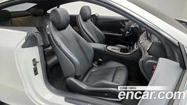 Mercedes-Benz E-Class 2022 — фото 11