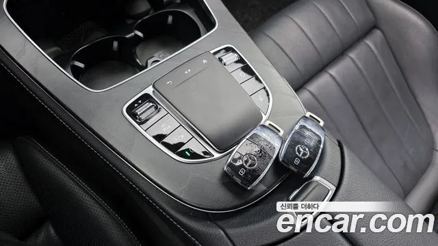 Mercedes-Benz E-Class 2022 — фото 17