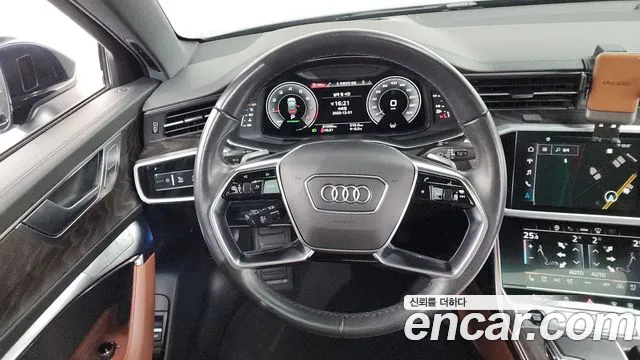 Audi A6 2022 — фото 13