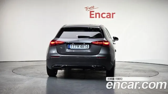 Mercedes-Benz A-Class 2024 — фото 3