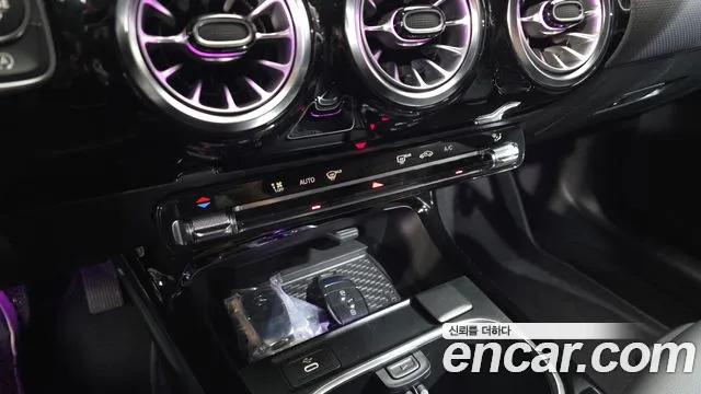 Mercedes-Benz A-Class 2024 — фото 17