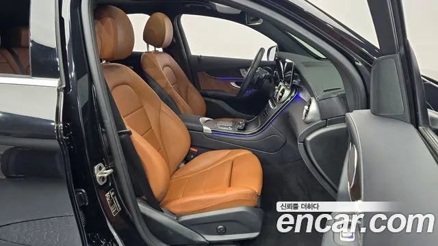 Mercedes-Benz GLC-Class 2023 — фото 10
