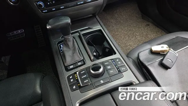 Hyundai Genesis 2015 — фото 9