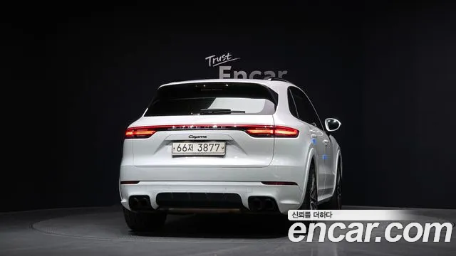 Porsche Cayenne 2019 — фото 4
