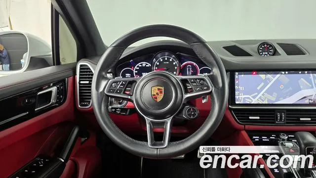 Porsche Cayenne 2019 — фото 13