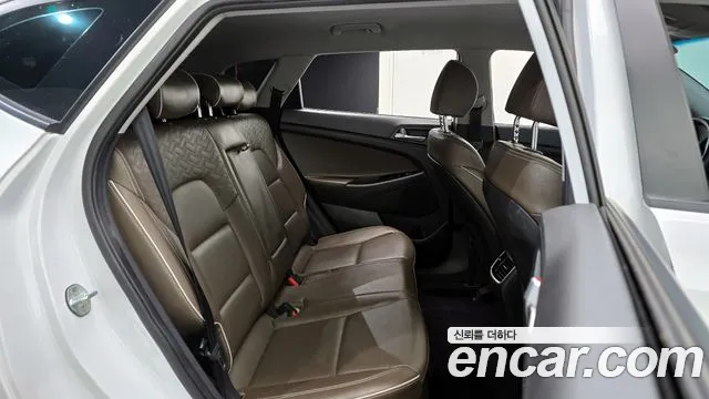 Hyundai Tucson 2019 — фото 12