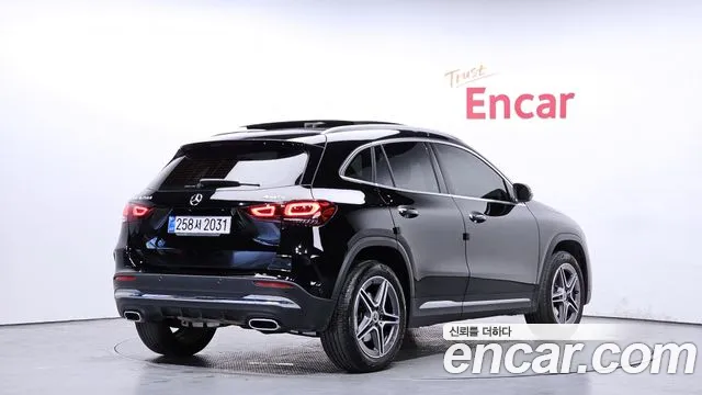 Mercedes-Benz GLA-Class 2023 — фото 2