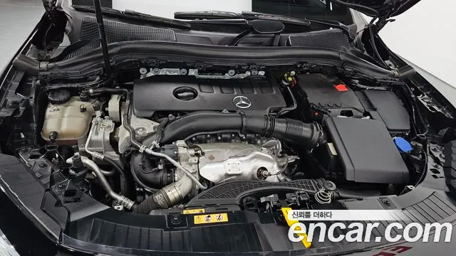 Mercedes-Benz GLA-Class 2023 — фото 6
