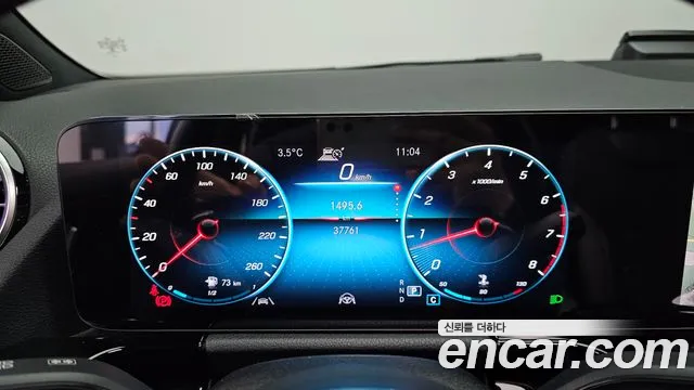 Mercedes-Benz GLA-Class 2023 — фото 8