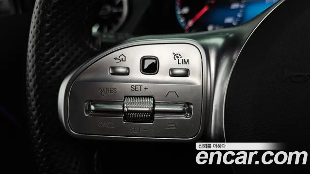 Mercedes-Benz GLA-Class 2023 — фото 16