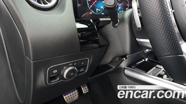 Mercedes-Benz GLA-Class 2023 — фото 18