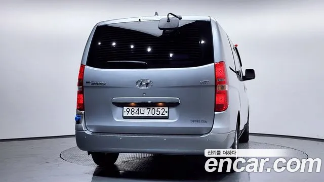 Hyundai Starex 2018 — фото 4