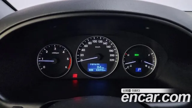 Hyundai Starex 2018 — фото 8