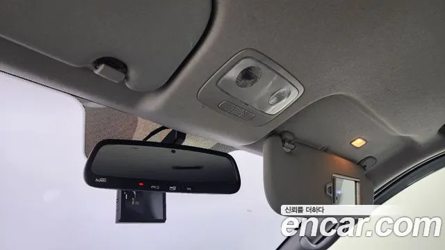 Hyundai Starex 2018 — фото 17