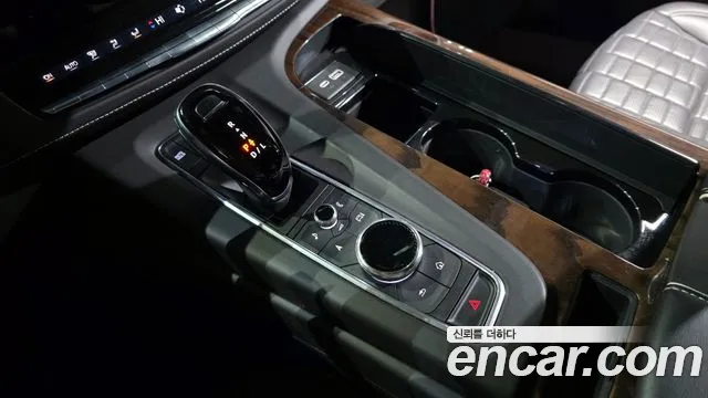 Cadillac Escalade 2022 — фото 9