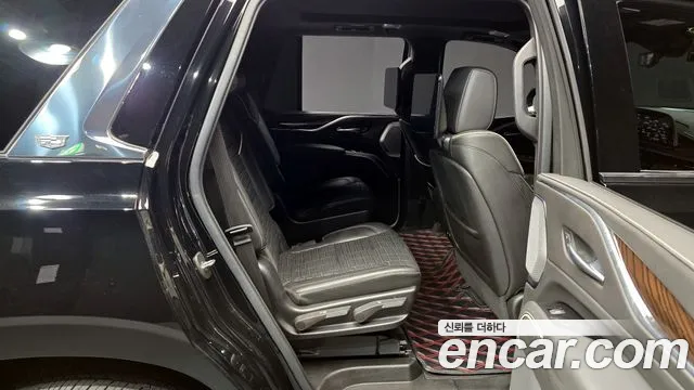 Cadillac Escalade 2022 — фото 12