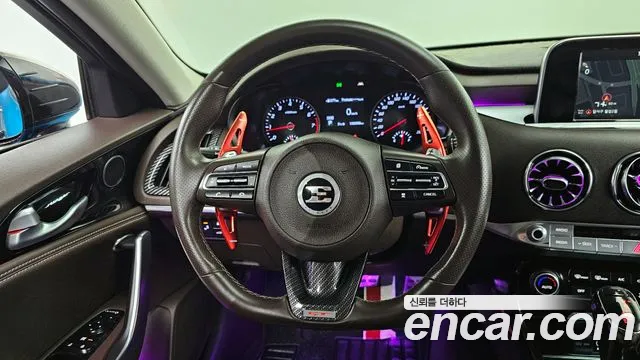 Kia Stinger 2018 — фото 13