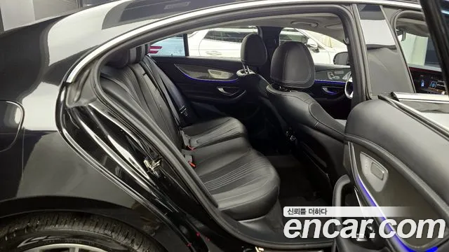 Mercedes-Benz CLS-Class 2019 — фото 12