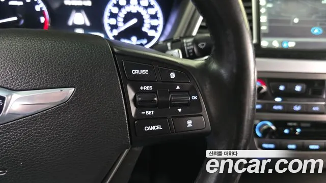 Hyundai Genesis 2015 — фото 18