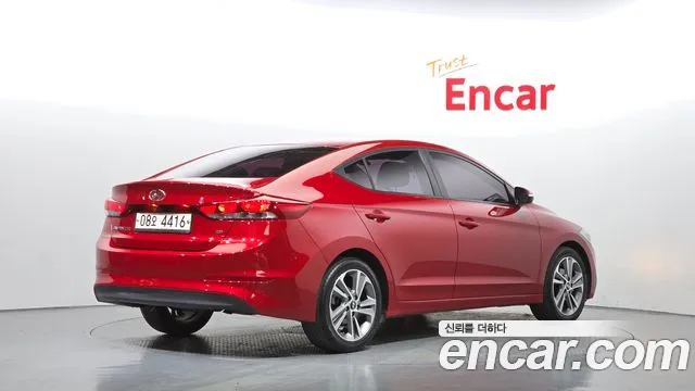 Hyundai AVANTE 2018 — фото 2