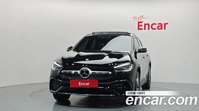 Mercedes-Benz GLA-Class 2023 — фото 3