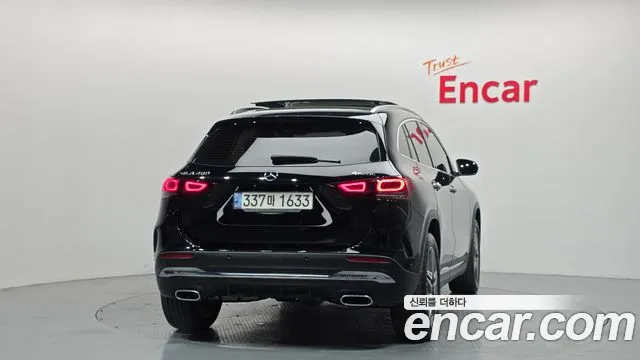 Mercedes-Benz GLA-Class 2023 — фото 4