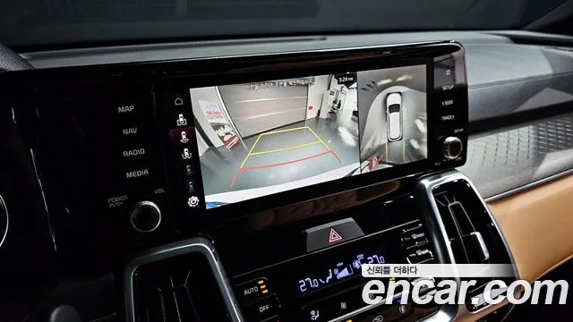 Kia Sorento 2023 — фото 16